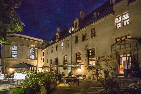 Front of property – evening/night