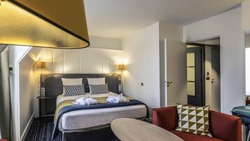 Privilege, Junior-Doppelzimmer, 1 Doppelbett und Schlafsofa | Hochwertige Bettwaren, Minibar, Zimmersafe, Schreibtisch