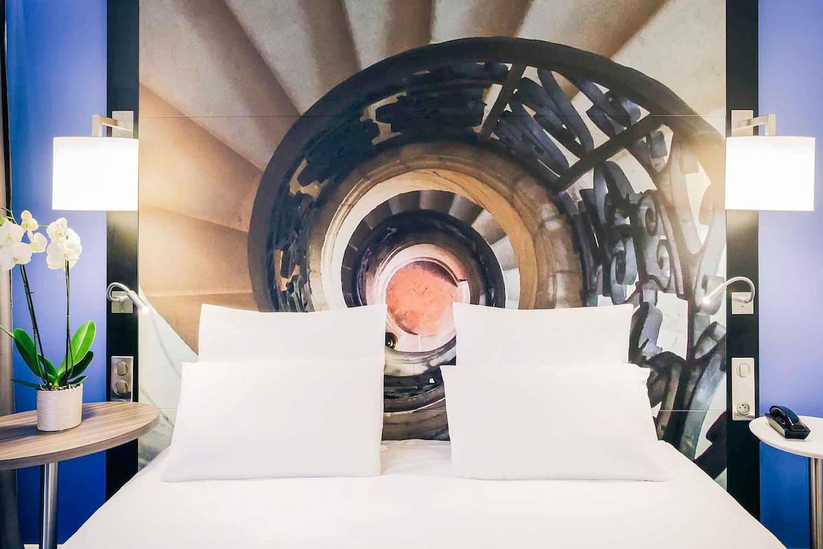 Ropa de cama de alta calidad y minibar