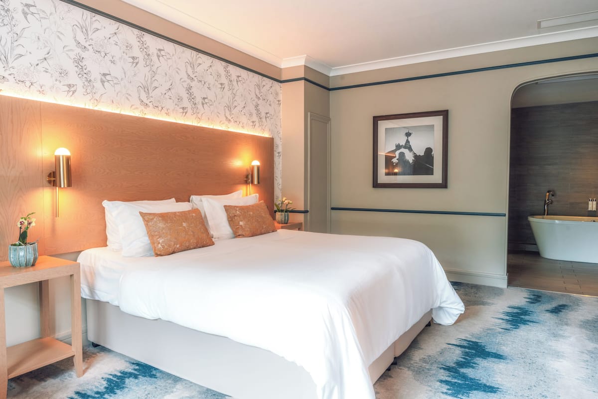 Suite Luxury | 1 camera, biancheria da letto di alta qualità, con stile personalizzato
