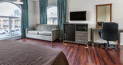 Riverside Inn & Suites