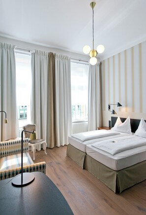 Deluxe Double Room (Salon)