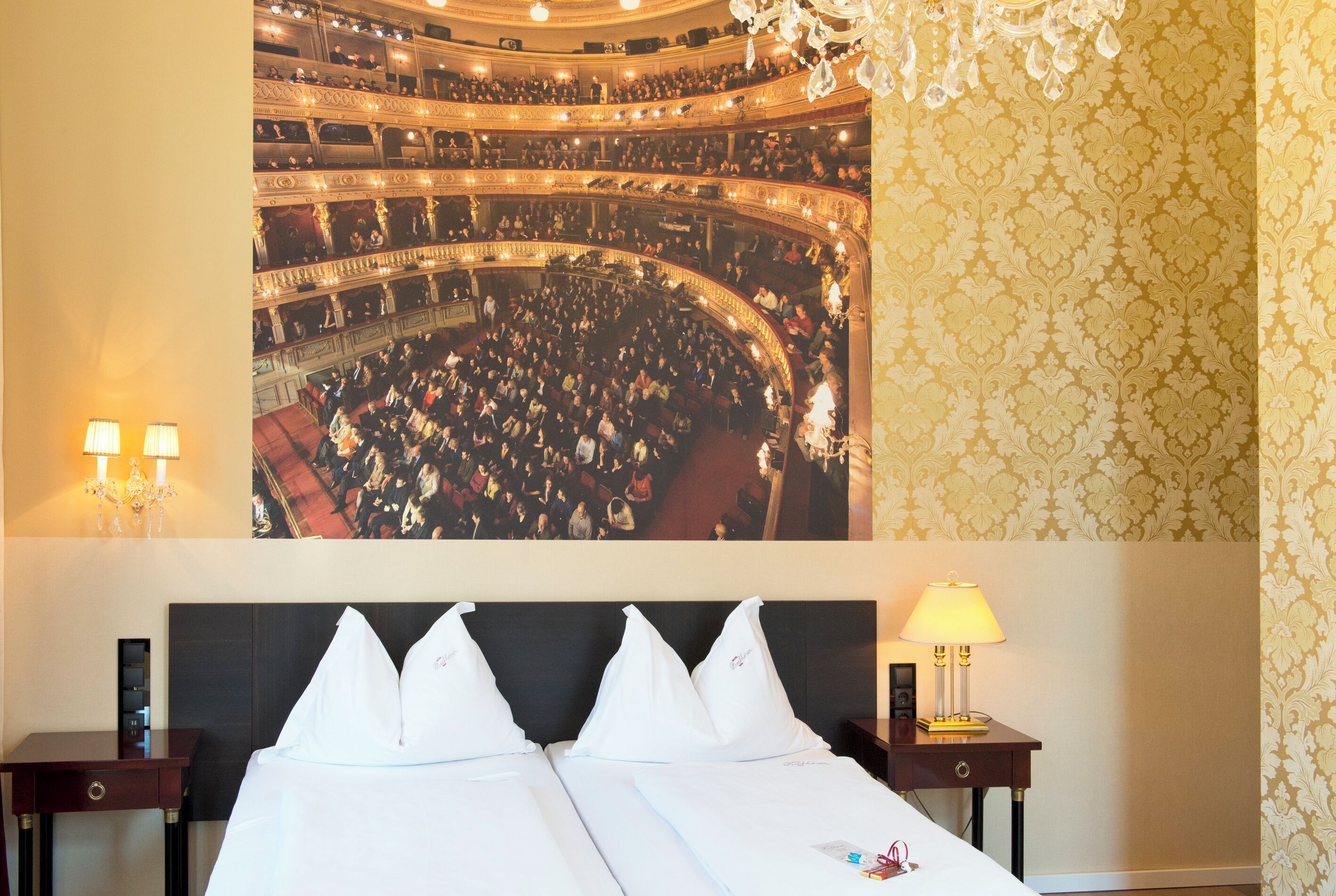 Deluxe Double Room (Salon) | Premium bedding, pillow-top beds, minibar, in-room safe