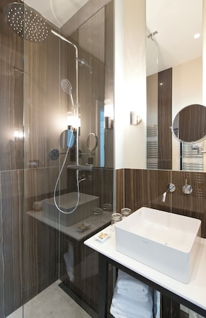 Deluxe-Doppelzimmer (Salon) | Badezimmer