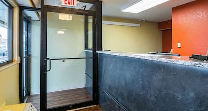 Econo Lodge South Holland - Chicago Southland