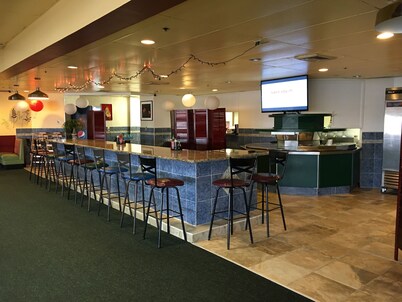 Howard Johnson by Wyndham Denver West
