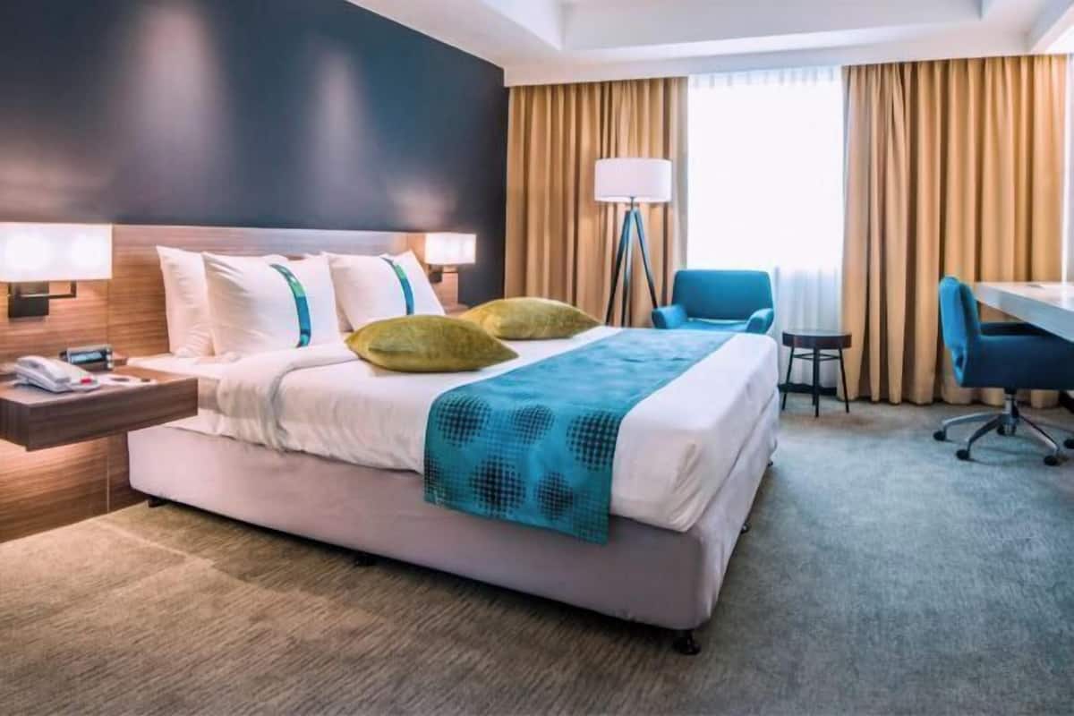 1 bedroom, minibar, in-room safe, desk