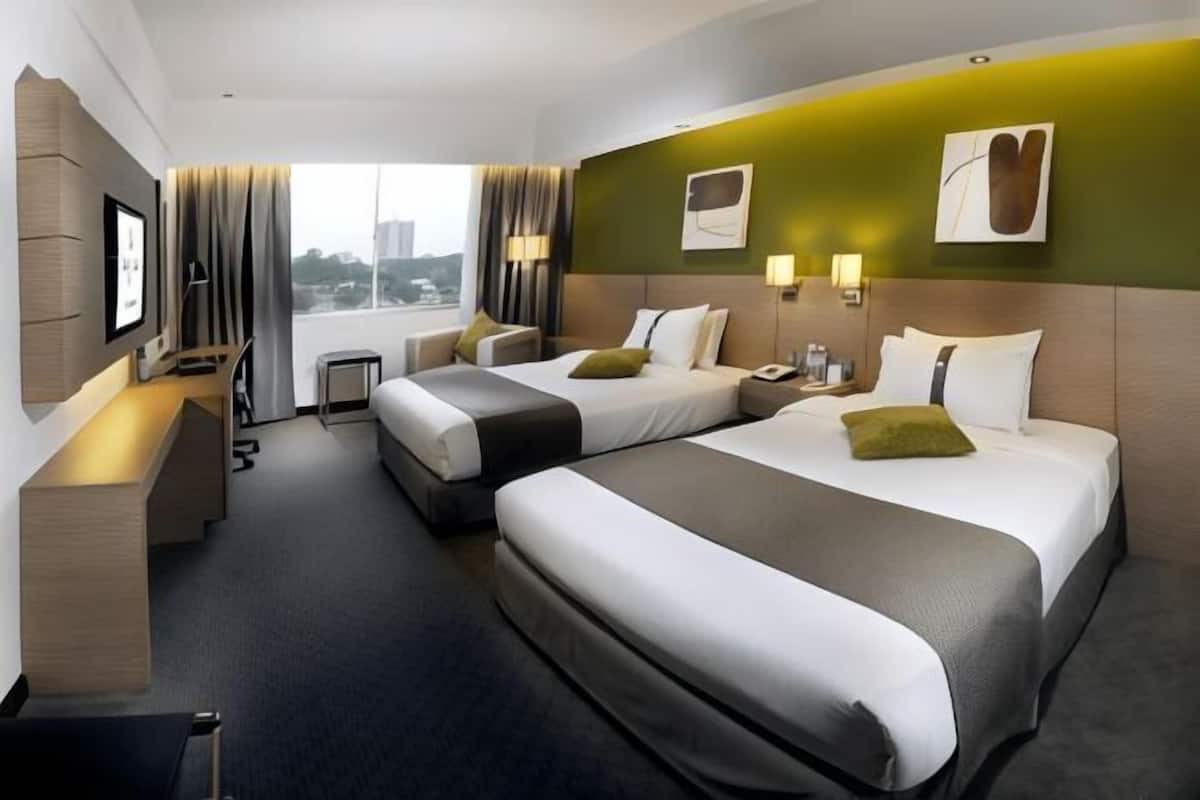 1 bedroom, minibar, in-room safe, desk