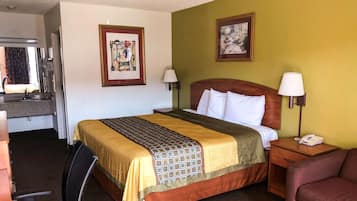 Iron/ironing board, free WiFi, bed sheets, alarm clocks