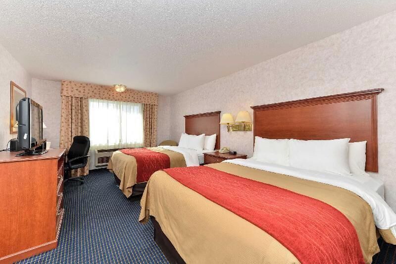 Premium bedding, desk, blackout drapes, soundproofing