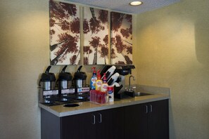 Lobby - Red Roof Inn PLUS+ Chicago - Willowbrook (Willowbrook)