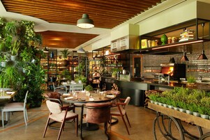 3 restaurants, breakfast, lunch, dinner served; Portuguese cuisine