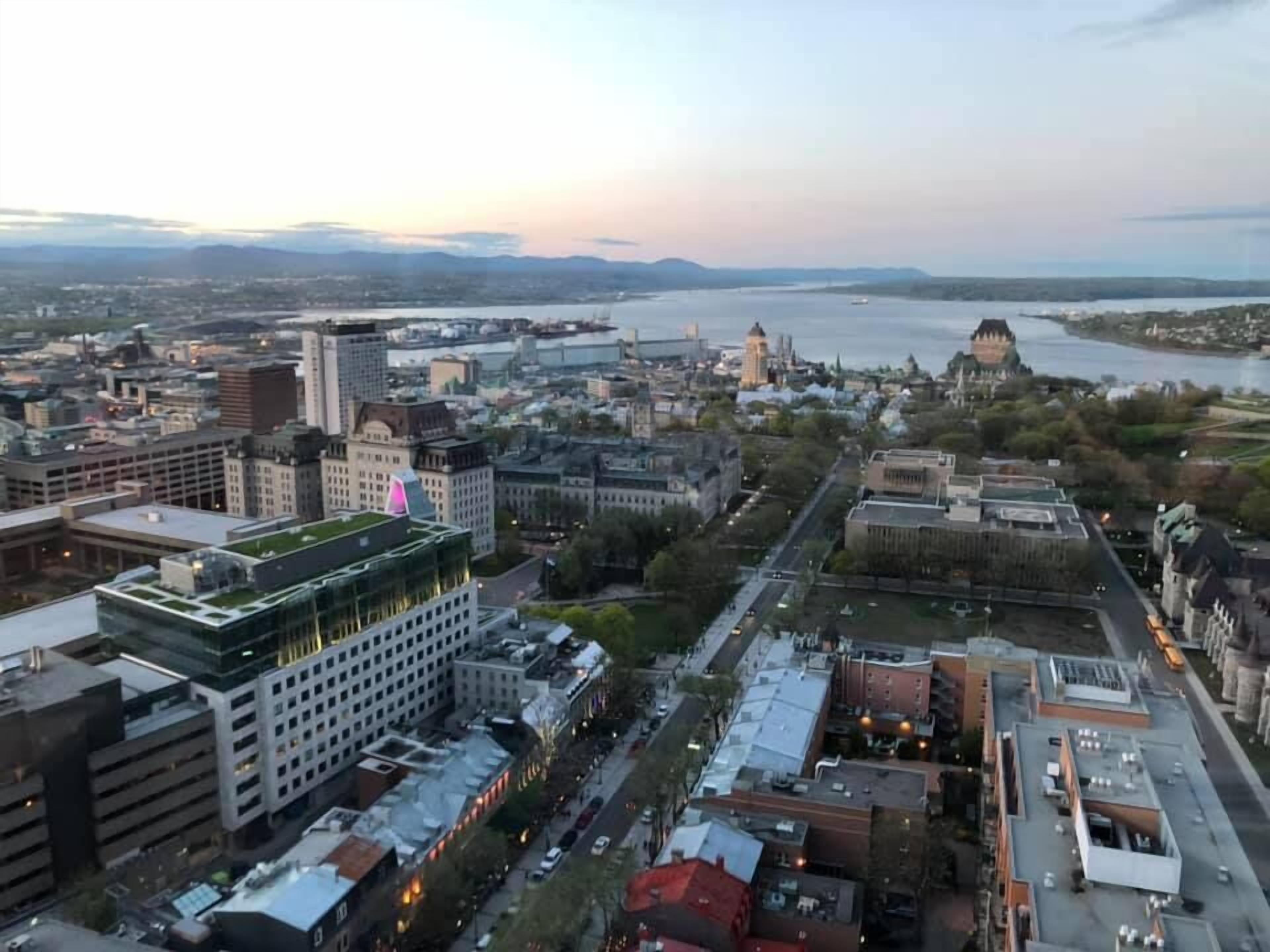 Foto - Hôtel Le Concorde Québec