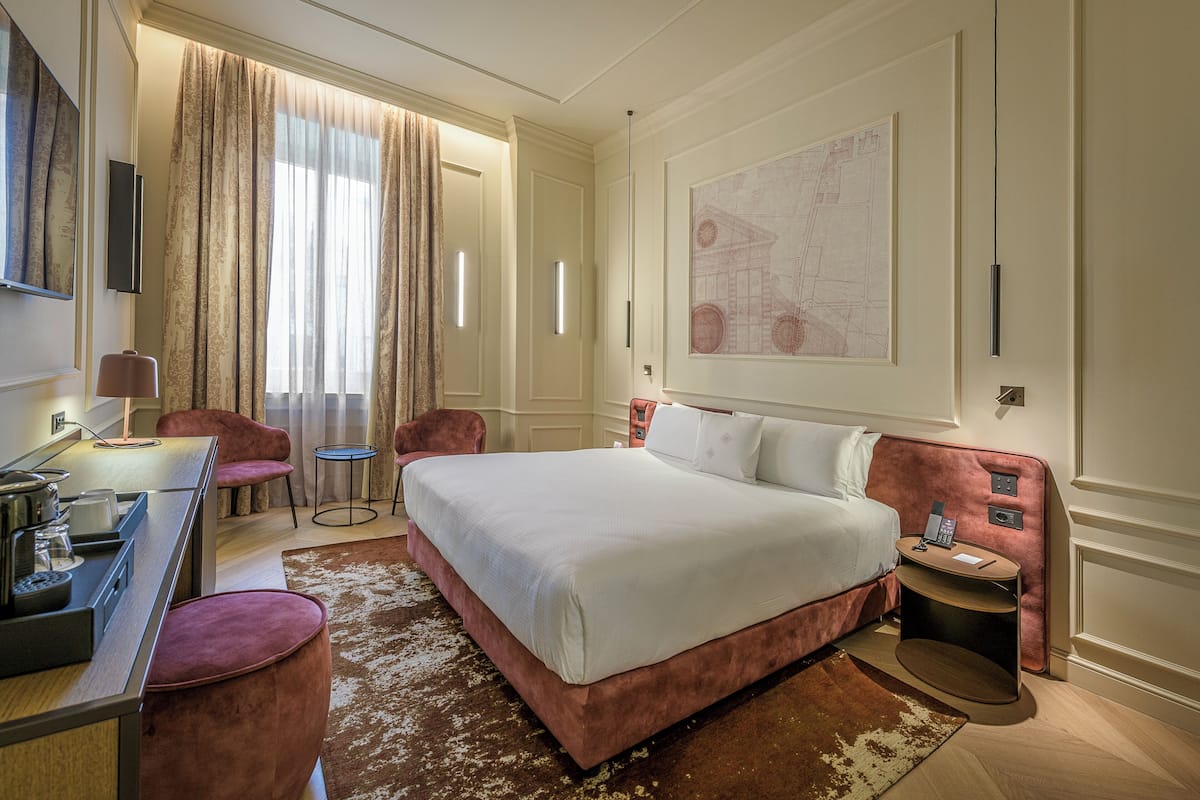 Deluxe Double Room | Egyptian cotton sheets, premium bedding, down comforters, pillowtop beds