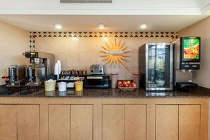 Free daily continental breakfast