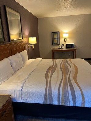 Kamar, 1 Tempat Tidur King | Seprai premium, setrika/meja setrika, dan tempat tidur bayi gratis