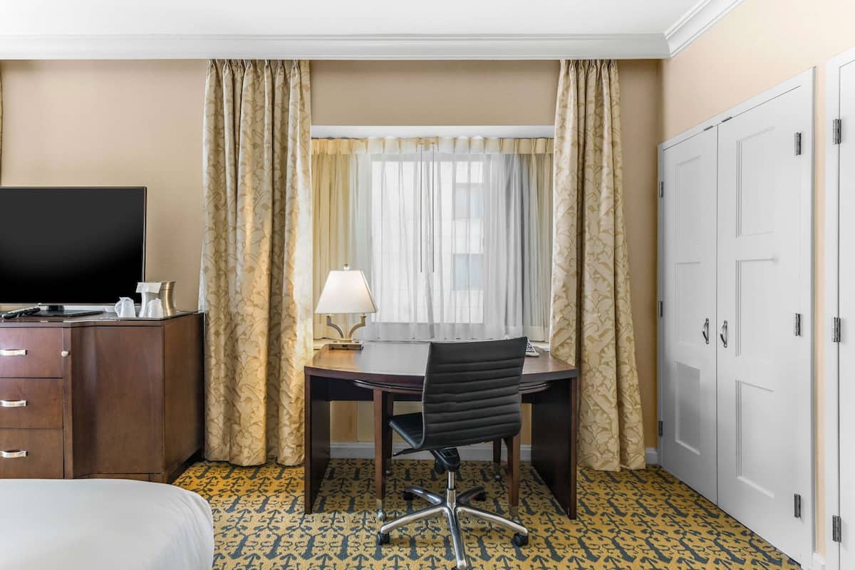 Coffres-forts dans les chambres, bureau