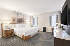 Room, 1 King Bed, Allergy Friendly (Pure Wellness) | In-room safe, desk, laptop workspace, blackout drapes