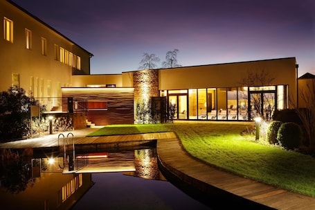 Exterior. Best Western Premier Park Hotel and Spa