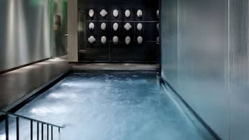 Sauna, steam room, body treatments, aromatherapy, hot stone massages