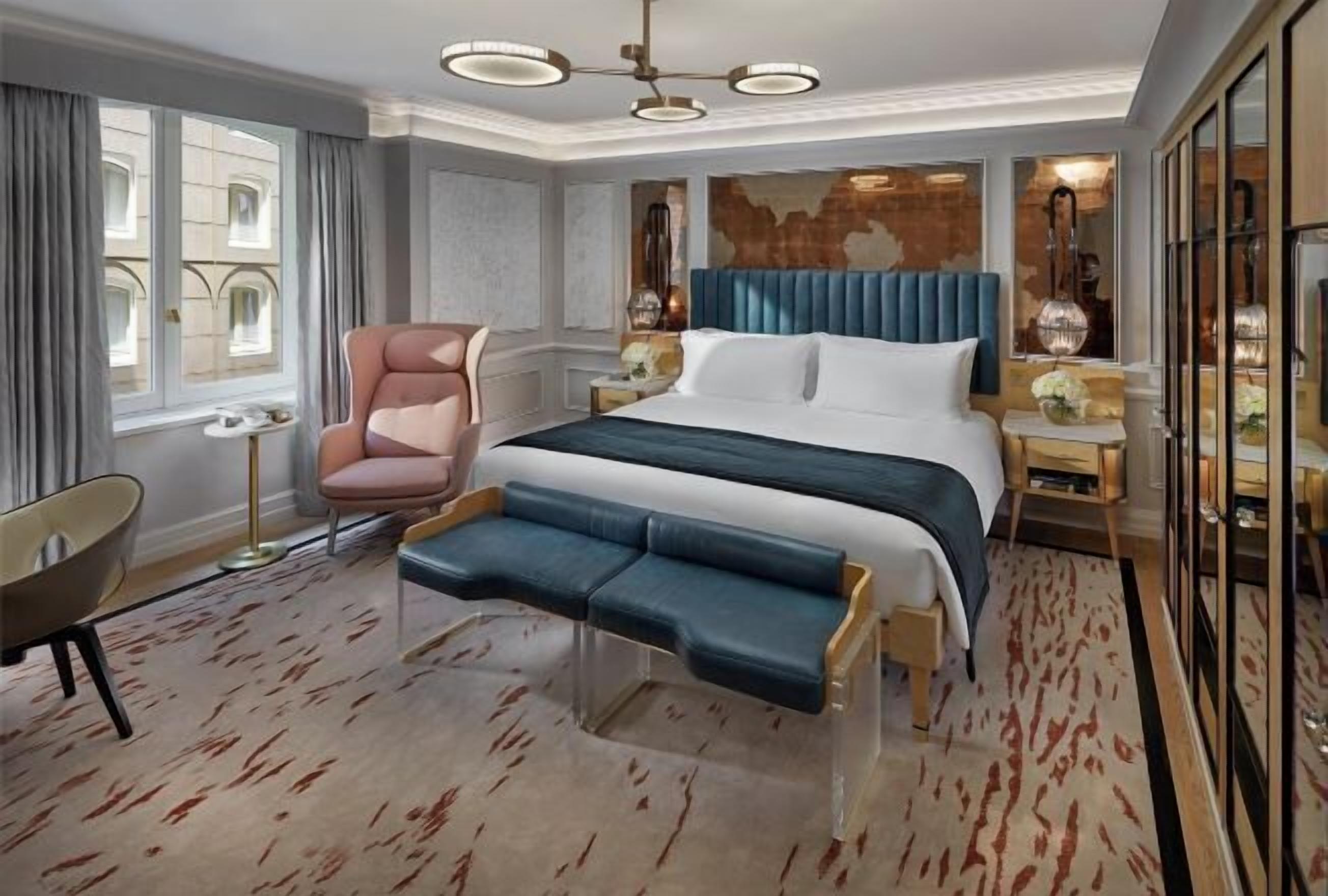 Minibar, in-room safe, desk, blackout curtains