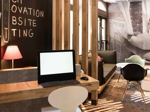 Concierge desk