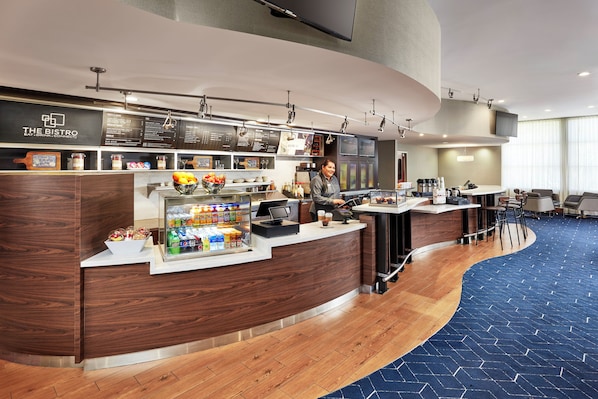 Breakfast and dinner served