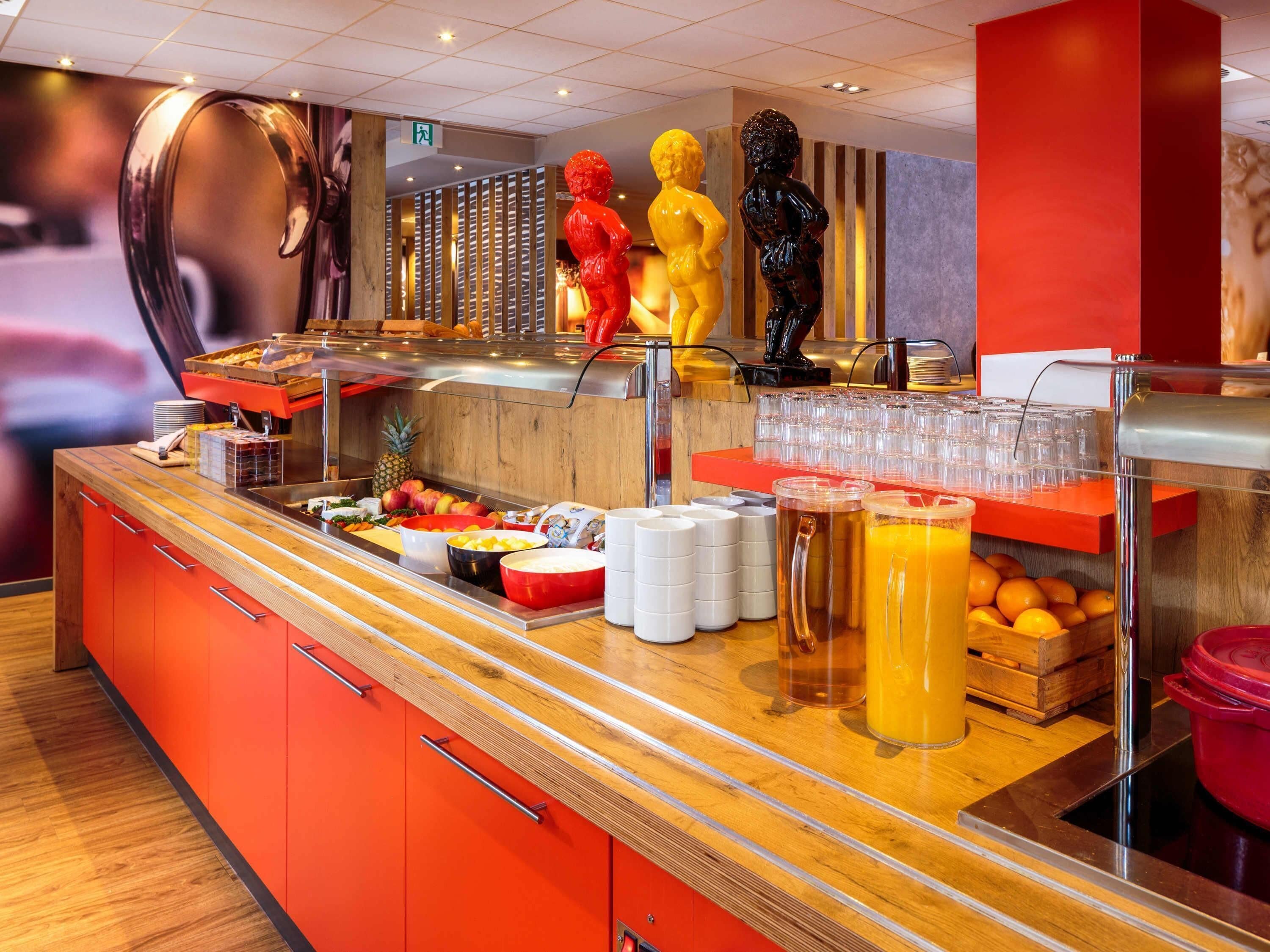 Daily buffet breakfast (EUR 18 per person)