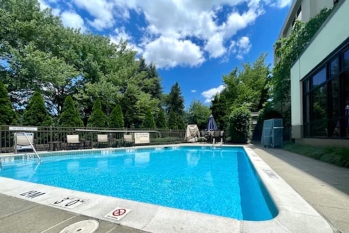 Suite, 1 King Bed, Accessible, Non Smoking (Mobility, Roll-In Shower) | Private pool