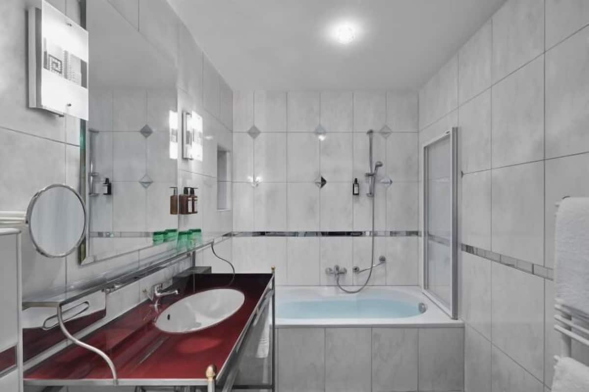 Bathroom | Shower, hair dryer, towels