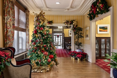 Lobby sitting area. The Glidden House