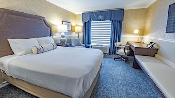 Standard Room, 1 King Bed