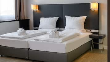 Privilege, Zimmer, 1 Doppelbett | Allergikerbettwaren, Zimmersafe, Schreibtisch