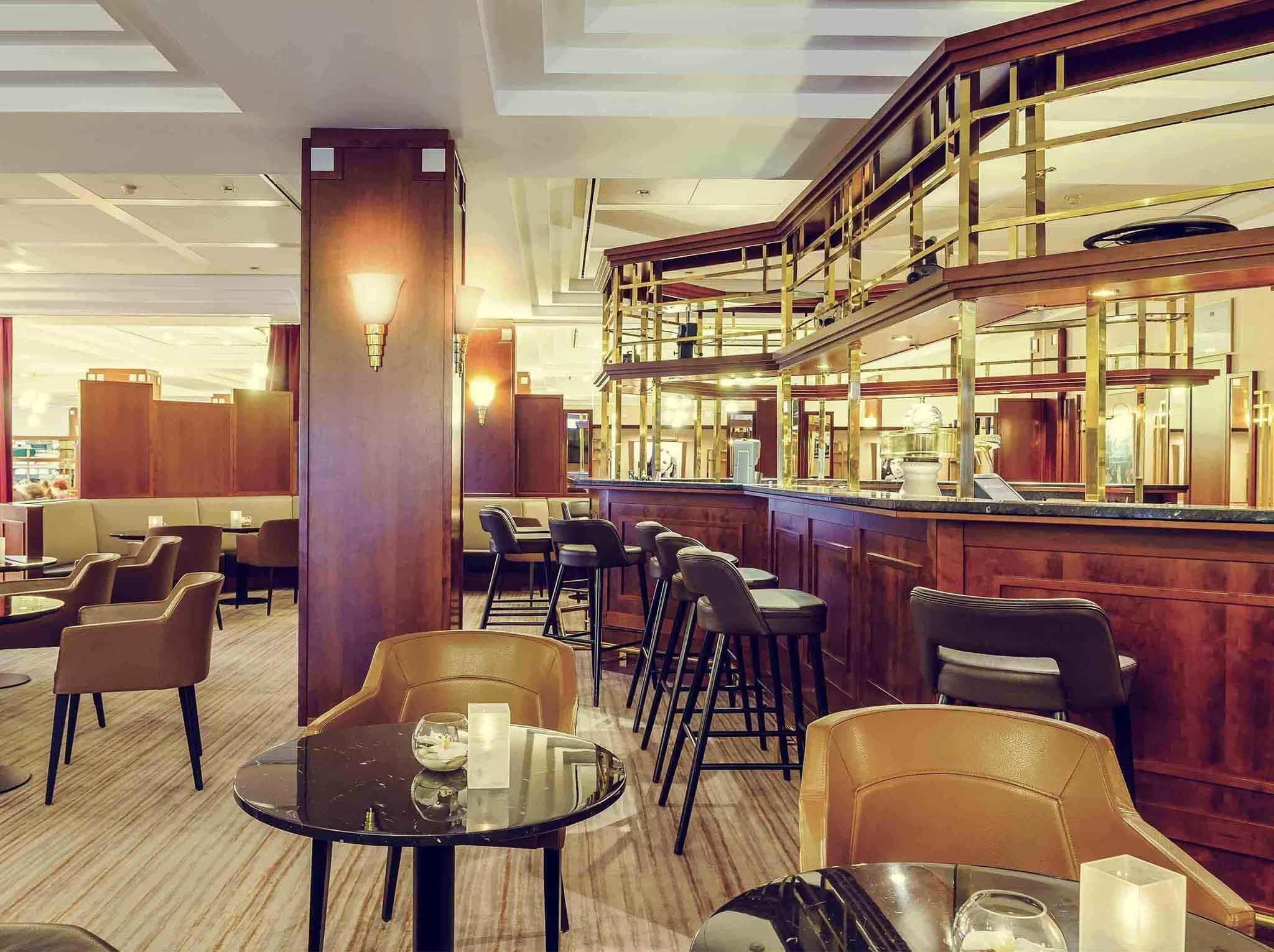Bar (in der Unterkunft)