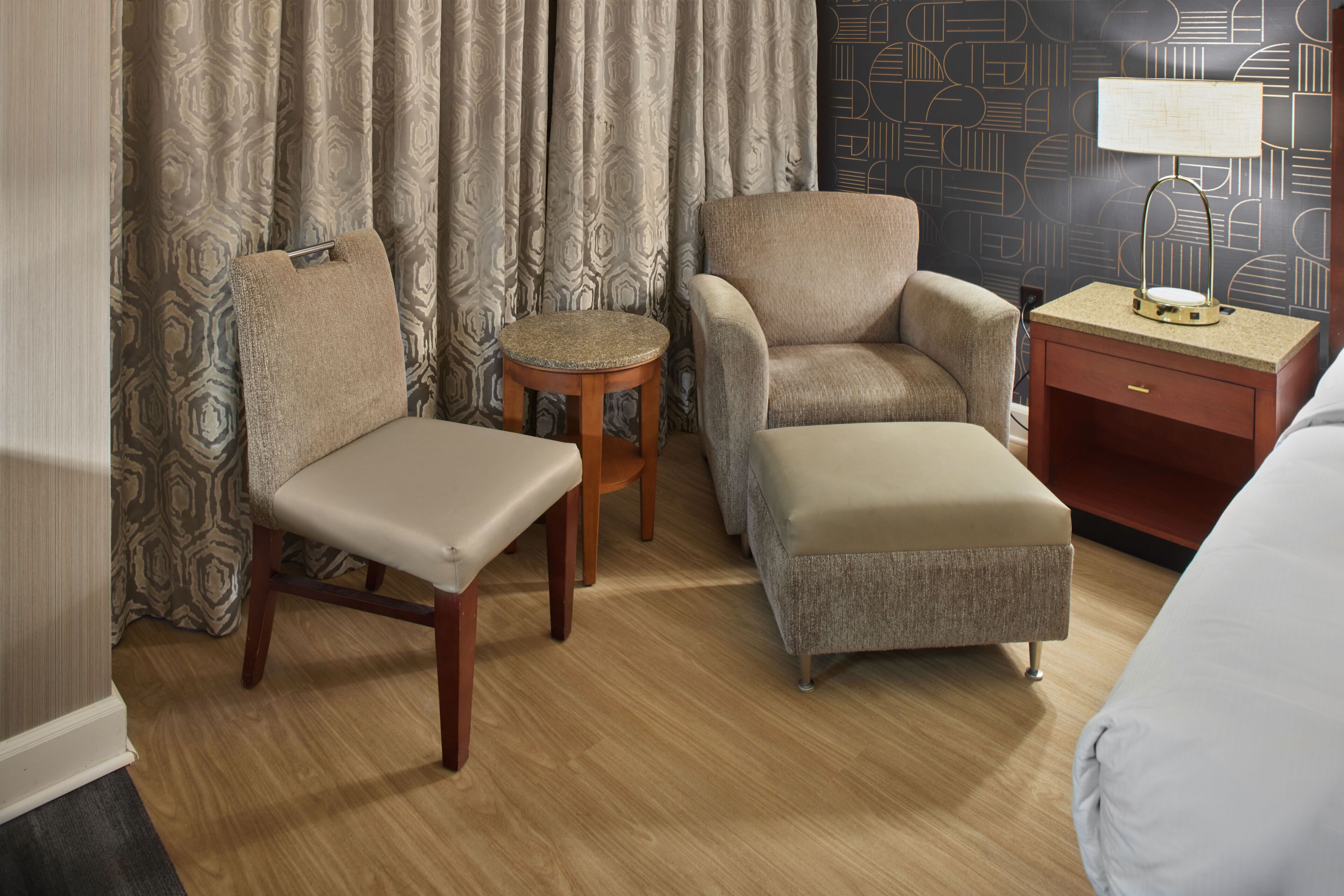 premium bedding, pillow-top beds, in-room safe, desk