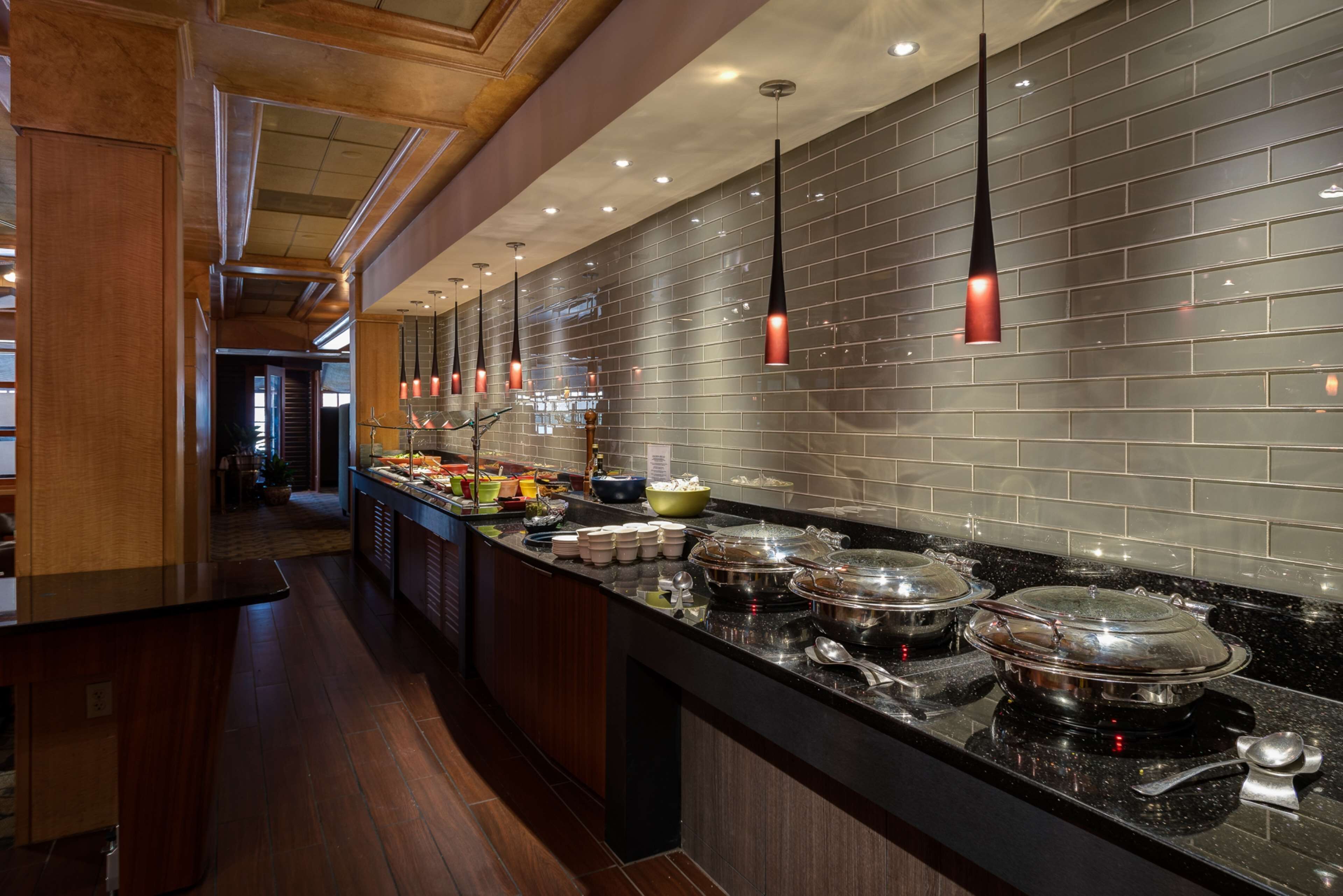 breakfast, lunch, dinner served; american cuisine