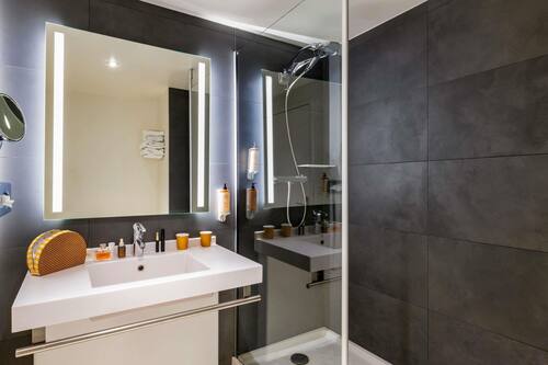 Literie de qualité supérieure, minibar, coffres-forts dans les chambres