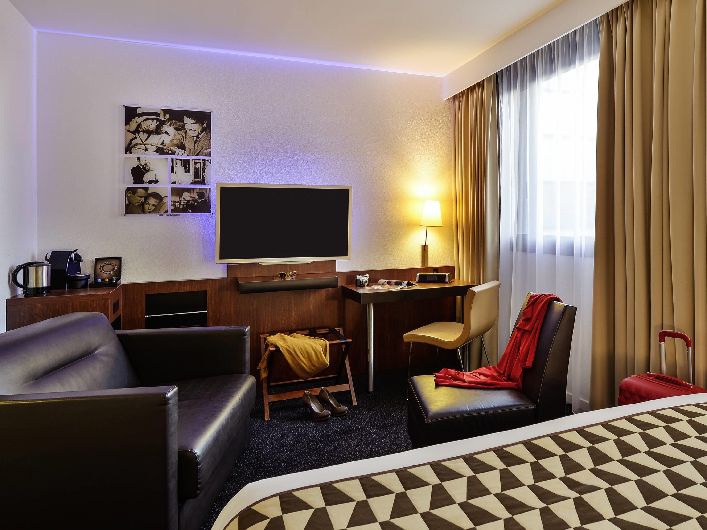 Privilege, Habitación, 1 cama doble con sofá cama | Ropa de cama de alta calidad, minibar, caja fuerte y escritorio