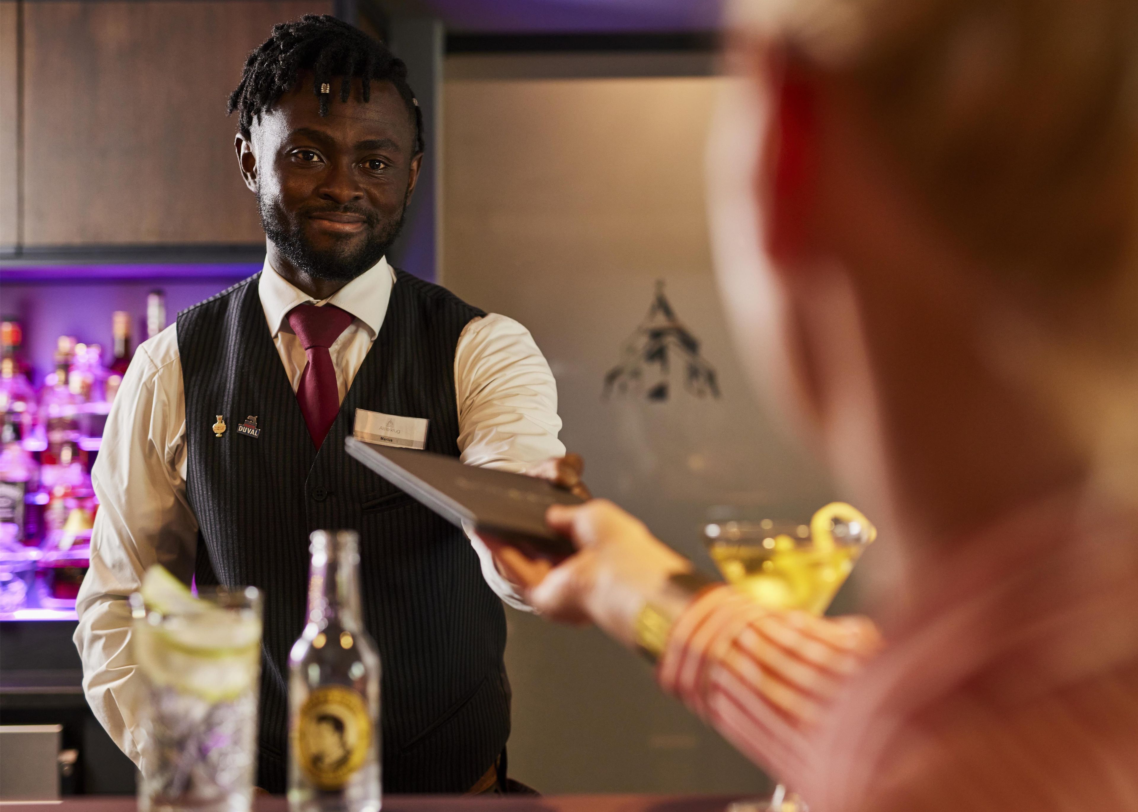Bar (in der Unterkunft)