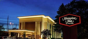 Hampton Inn by Hilton Milwaukee Northwest