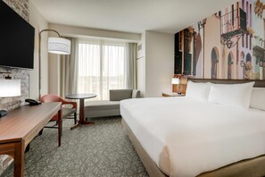 Premium bedding, desk, laptop workspace, blackout drapes - Drury Plaza Hotel North Charleston (North Charleston)