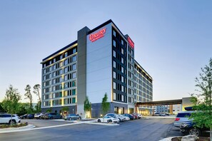 Exterior - Drury Plaza Hotel North Charleston (North Charleston)