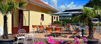 Contact Hotel Le Seino Marin