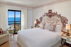 Premium bedding, pillow-top beds, minibar, in-room safe - Pine Cliffs Hotel, a Luxury Collection Resort, Algarve (Albufeira)