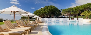 Indoor pool, 7 outdoor pools, pool umbrellas, pool loungers