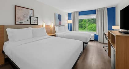 Spark by Hilton Brunswick