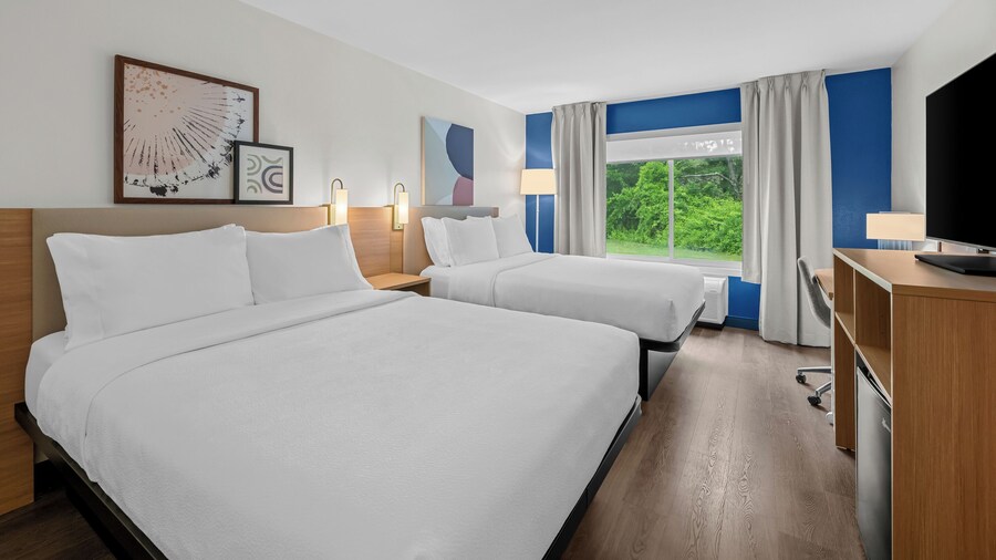 Spark by Hilton Brunswick