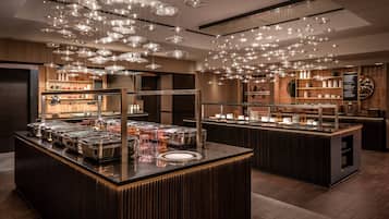 Tägliches Frühstücksbuffet gegen Gebühr