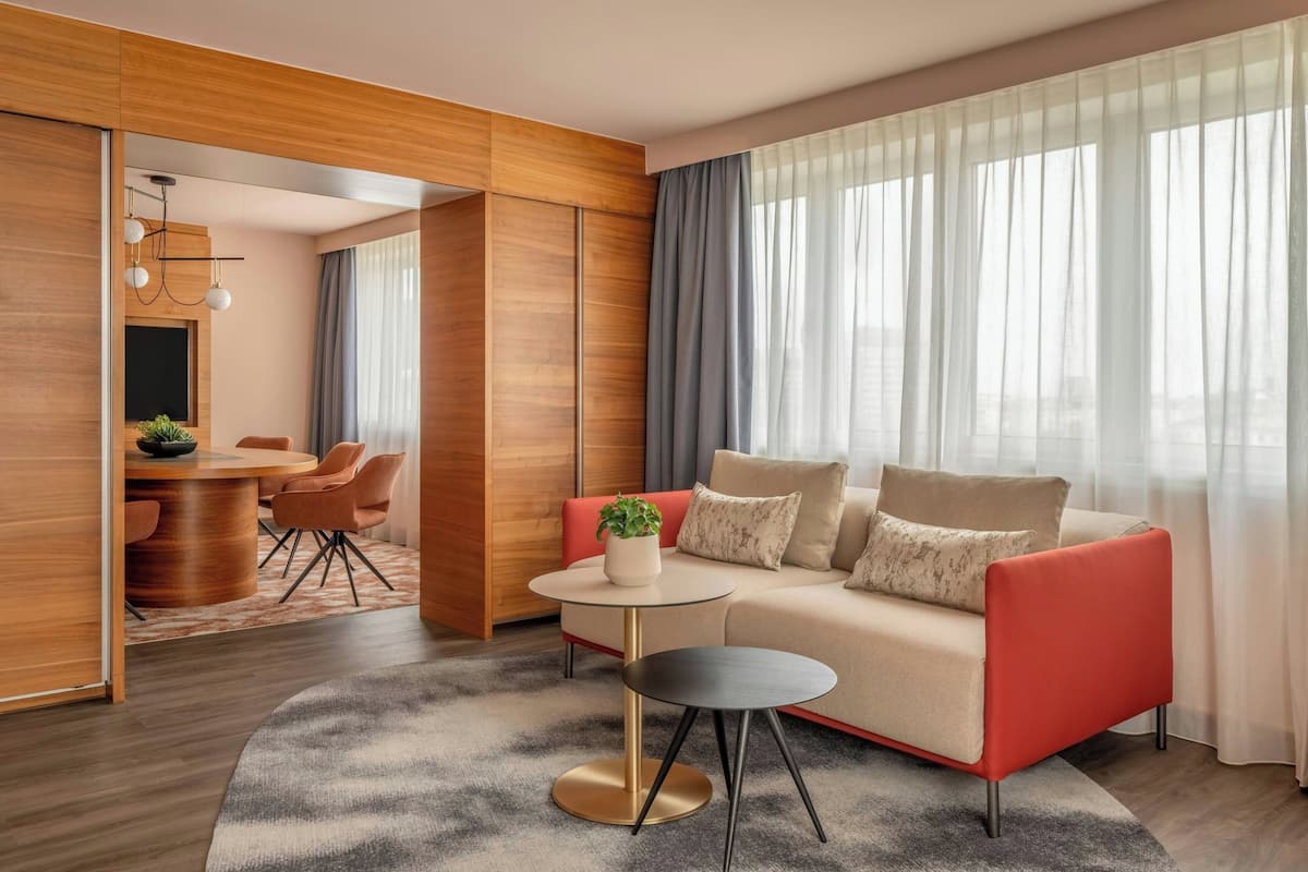 Club Suite, 1 Bedroom | Premium bedding, minibar, in-room safe, desk