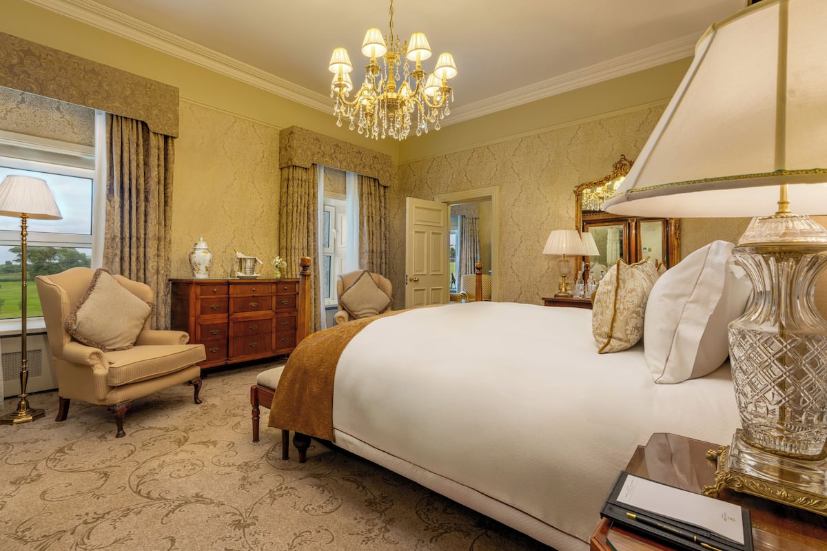 Presidential Suite | 1 bedroom, premium bedding, minibar, in-room safe